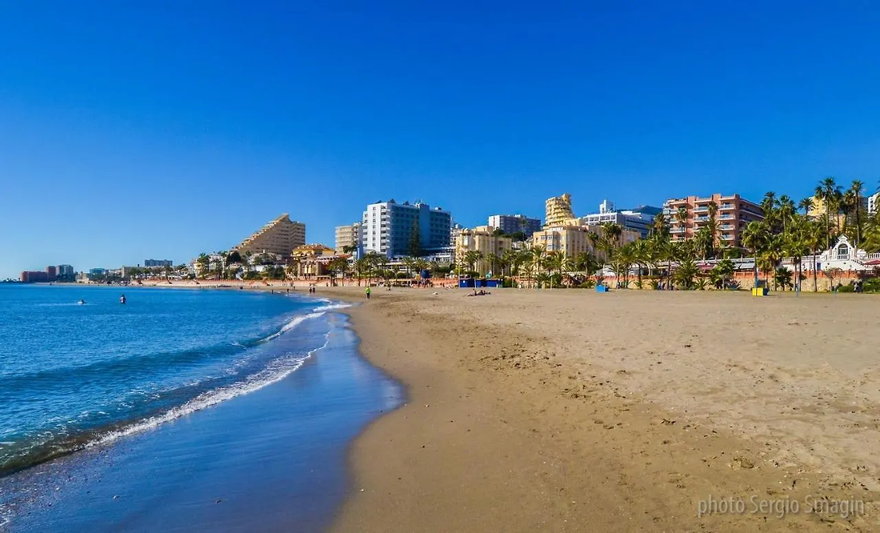 Timon II Apartamentos - A Solo 90 Metros De La Playa - Parking Gratis - Avenida De Las Palmeras Benalmadena