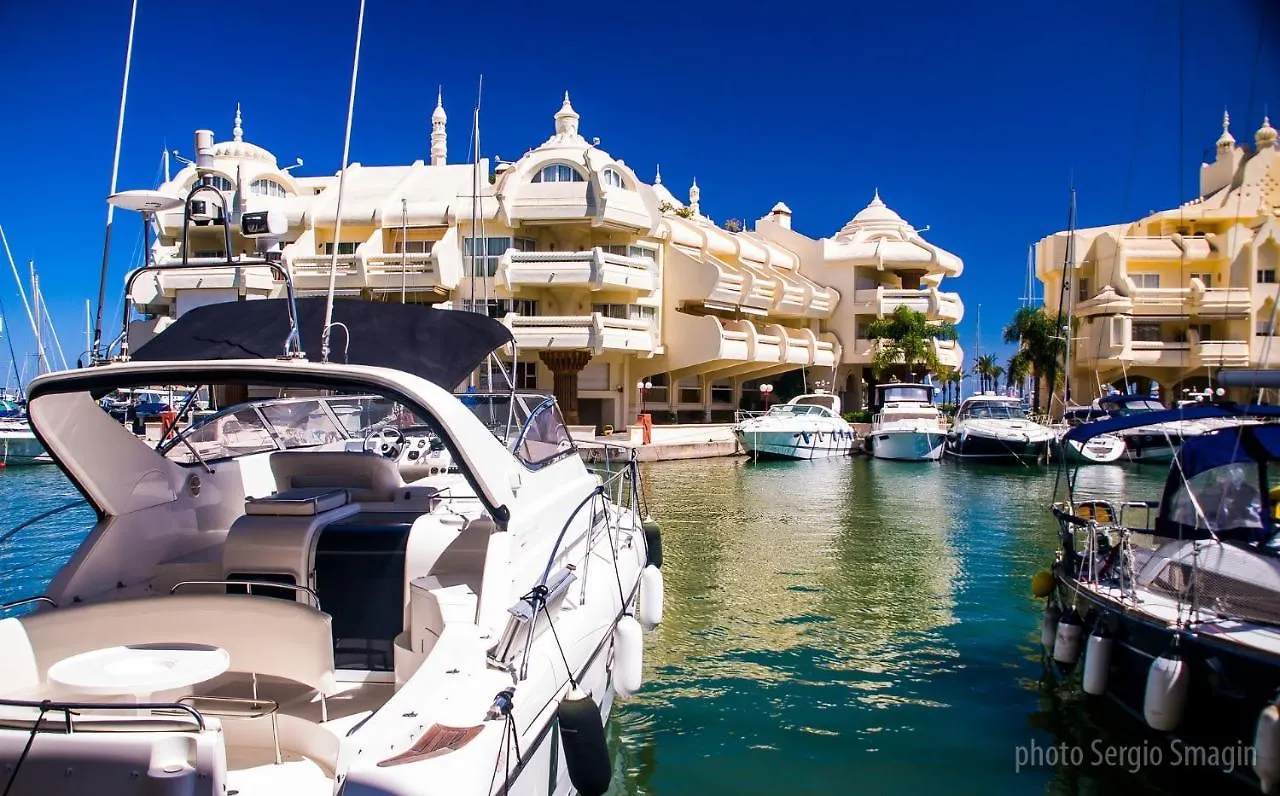 Timon II Apartamentos - A Solo 90 Metros De La Playa - Parking Gratis - Avenida De Las Palmeras Benalmádena 0*,  İspanya